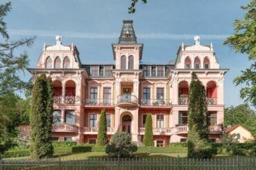 Bäderarchitektur: Ferienwohnungen in der Villa Hintze in Heringsdorf